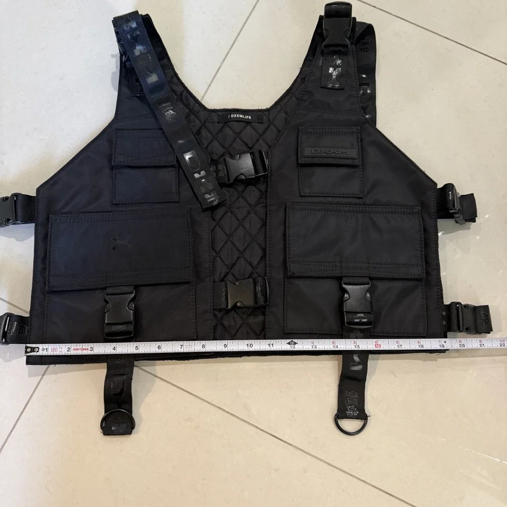 DXXMLIFE Tactical Vest Black Mens One Size Reversible Adjustable Quilted Pockets